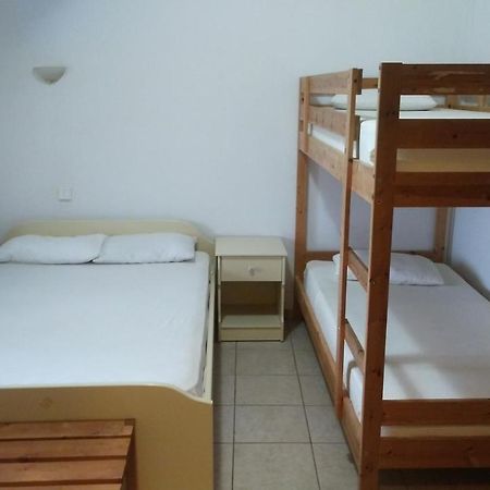 Psarou Apartments Paralía Skotínis Екстериор снимка
