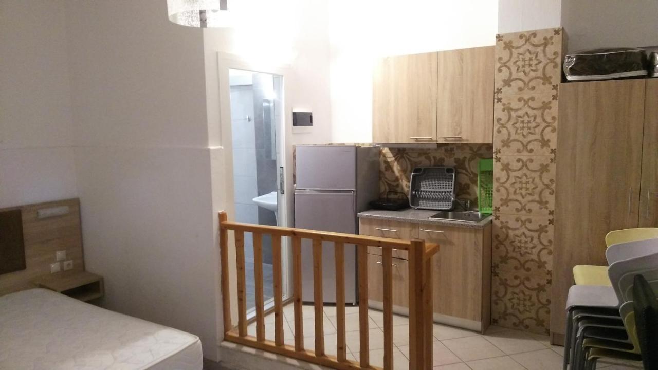 Psarou Apartments Paralía Skotínis Екстериор снимка