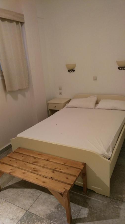 Psarou Apartments Paralía Skotínis Екстериор снимка